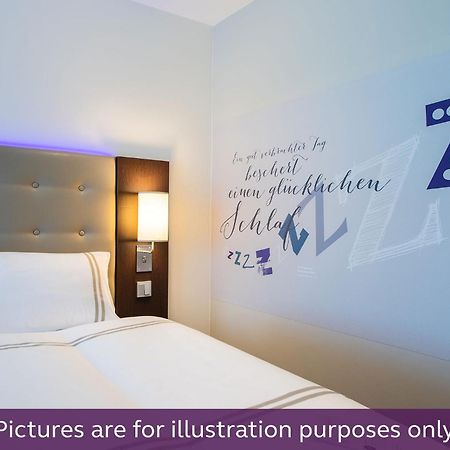Premier Inn Koeln City Centre Esterno foto