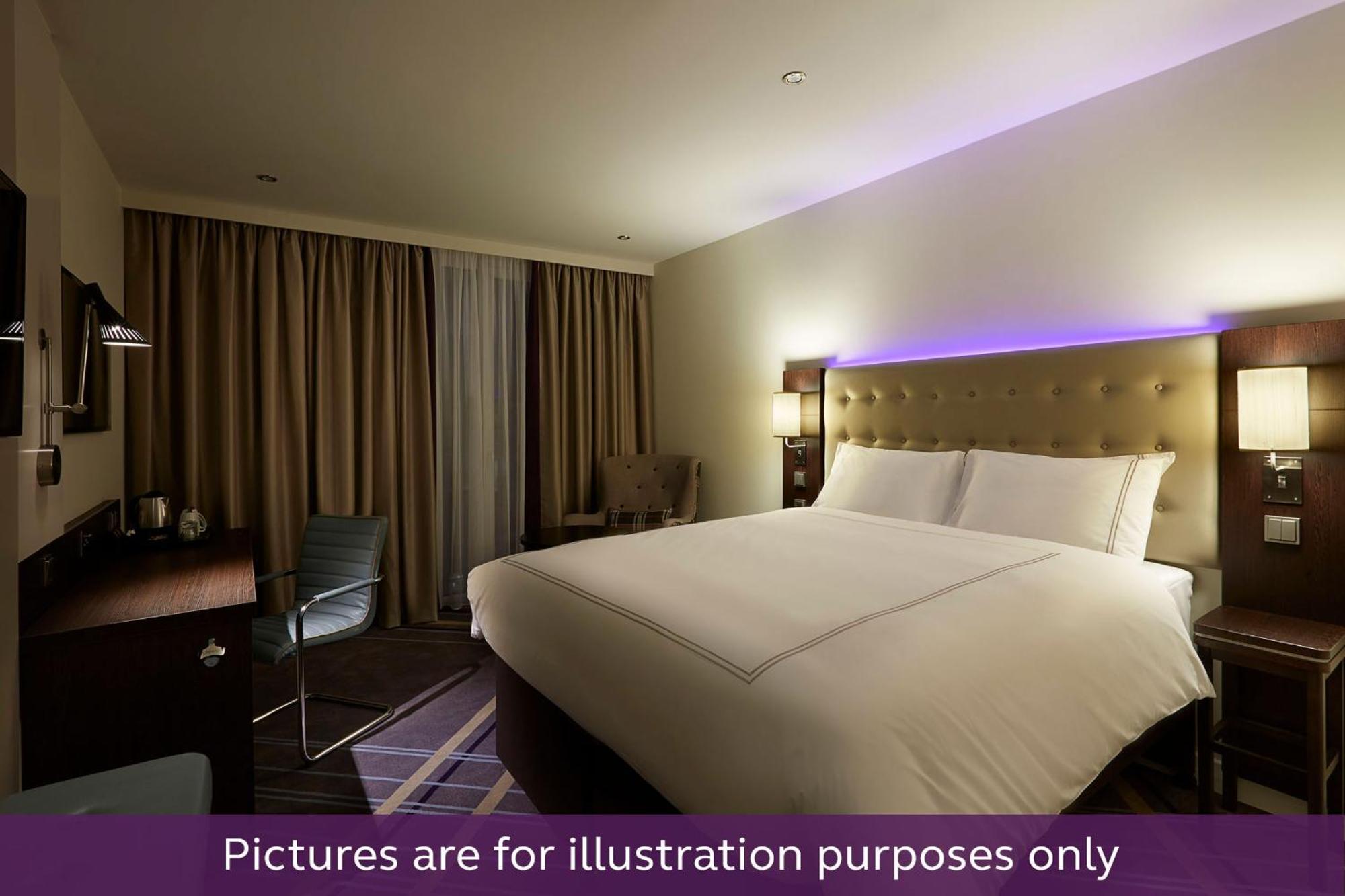 Premier Inn Koeln City Centre Esterno foto