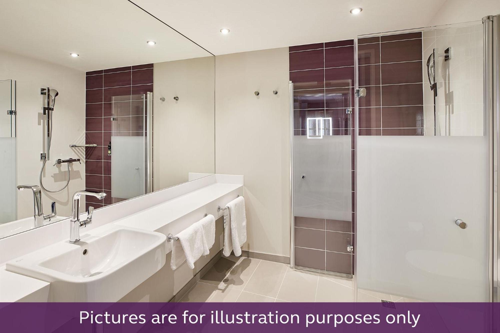 Premier Inn Koeln City Centre Esterno foto